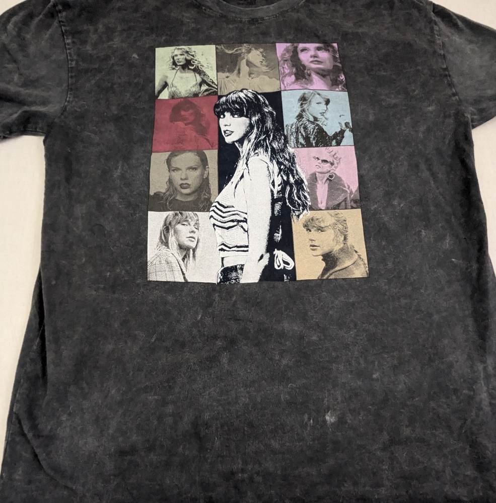 Taylor Swift 2023 The Eras Tour Cities/States Back Collage on Front Large